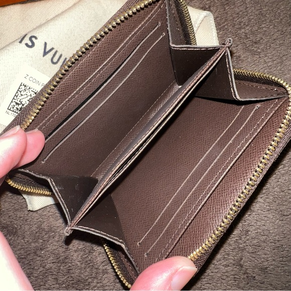 LOUIS VUITTON DAMIER EBENE ZIPPY COIN PURSE WALLET - Picture 8 of 16